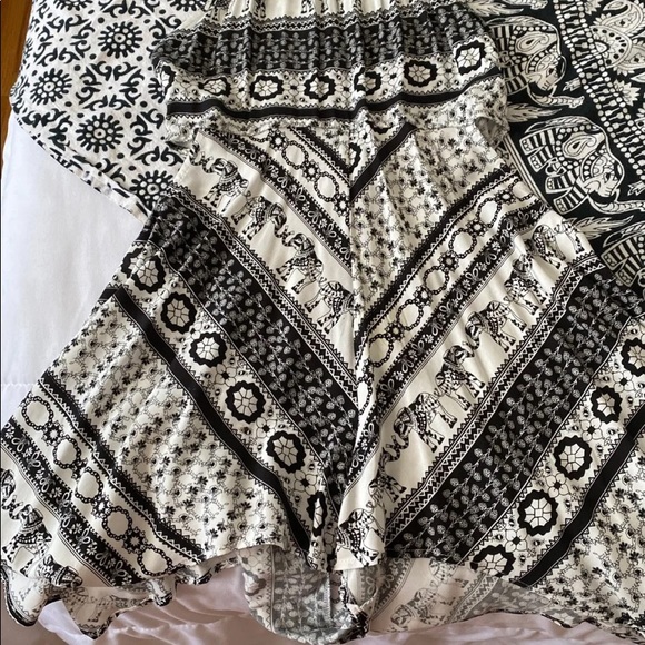 Romper - Picture 3 of 4